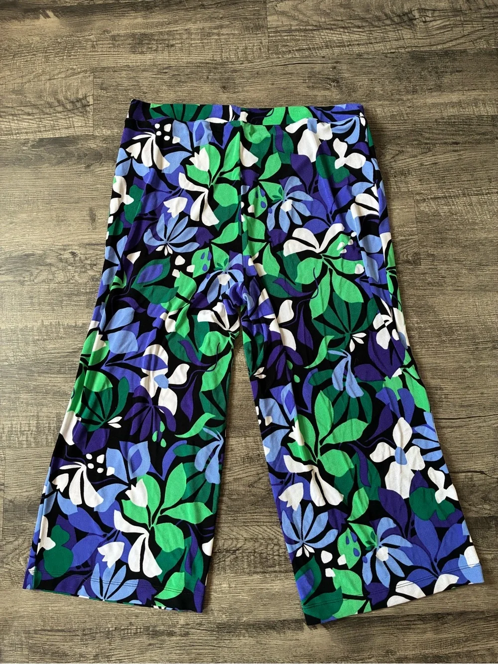 Chicos Floral Travel Knit Pants Wide leg Floral Multi Size 3 (XL) - Picture 5 of 5